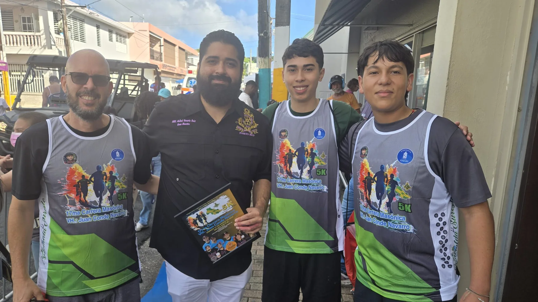 Jóvenes de DeMolay Puerto Rico participando en el 5K Masónico